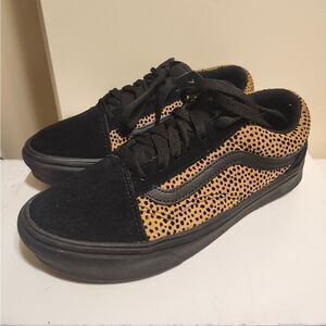 Vans "Comfycush" Old Skool Cheetah Black Suede Sneakers Womens Sz.7/37 Ret $135